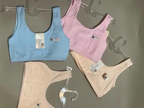 نیم‌تنه عکس دار