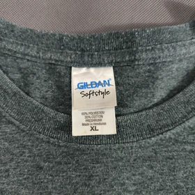 SIZE XL-L تیشرت اورجینال برند GILDAN امریکا مدل پرستو ONE