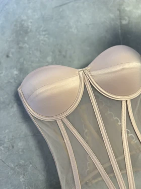 تاپلکس Nude