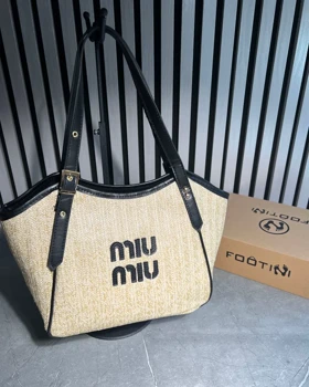 کیف زنانه AM 032 miu miu