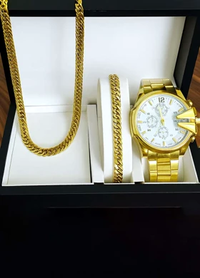 ست ساعت مچی مردانه طلایی صفحه سفید مدل U700 + دستبند و گردنبند کارتیه رنگ طلایی