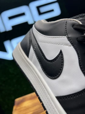 کتانی NIKE AIR JORDAN مشکی سفید