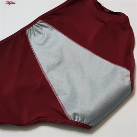 شورتکس زنانه مدل دو لایه جیب‌دار زرشکی کد 5050