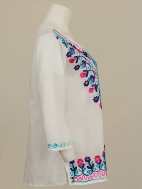 بلوز نخی گلدوزی شده