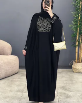 مانتو عبایی سوزن‌دوزی
