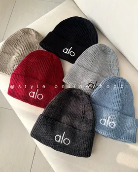 کلاه بافت alo