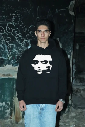 هودی مشکی اسپرت طرح چهره فواصل