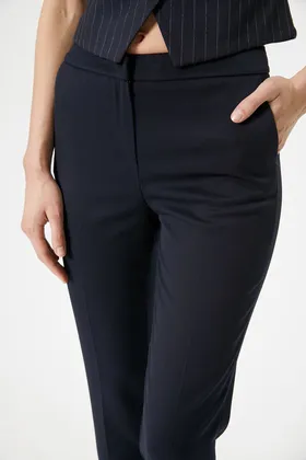 شلوار پارچه ای سیگار کمر بلند با جزئیات جیب 4SAK40140UW