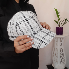 کلاه کپ سفید مشکی دخترانه