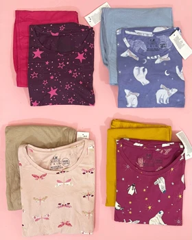 تی‌شرت و شلوار قواره دار دمپا نخ و پنبه h&m