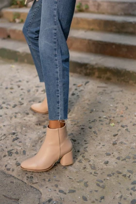 بوت و نیم بوت زنانه madamra madamra