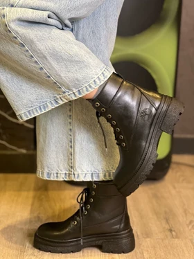 نیم بوت تیم برلند