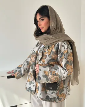 مانتو ژاکارد