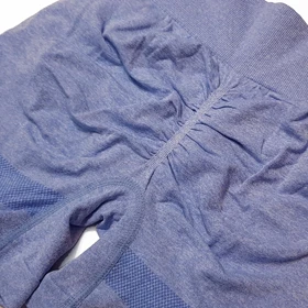 ست نیم‌تنه و شلوارک ورزشی سیملس پشت چین‌دار پددار کد 105172