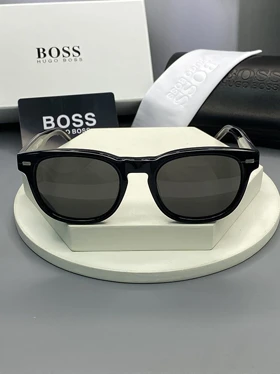 بهترین عینک آفتابی باس فریم کائوچو عدسی مقاوم پلی‌کربنات و فیلتر UV400