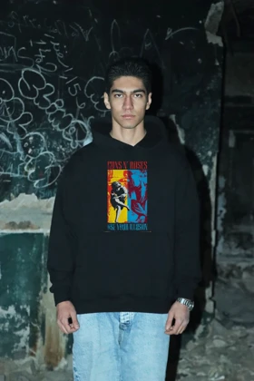 هودی مشکی اسپرت طرح Guns N Roses 2 - فواصل