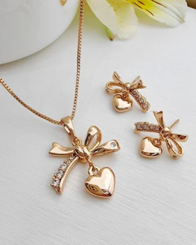 نیم ست پاپیون با آویز قلب ژوپینگ