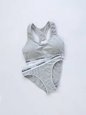 ست نیم‌تنه کاپ‌دار و شورت اسلیپ نخ پنبه کلوین کلاین Calvin Klein