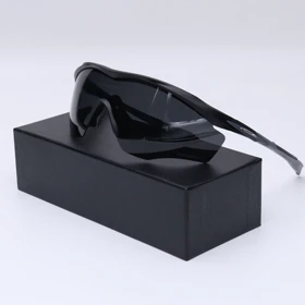 عینک از برند OAKLEY کد 181454