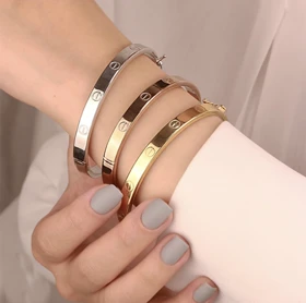 دستبند کارتیه عمری پهن