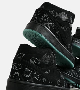 کفش کتانی ساق‌دار Nike Kaws AirJordan 1