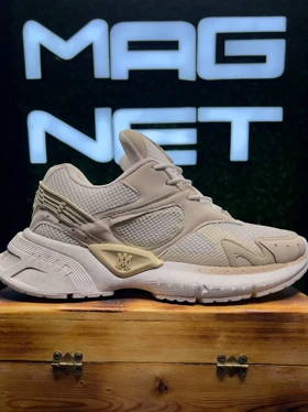 کتانی AMIRI سفید کرم