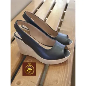 صندل لژدار زنانه طبی مدل پاناز پاشنه‌بلند