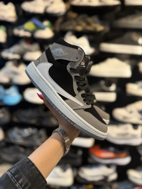 کتانی زنانه ترویس ساق‌دار طوسی