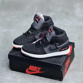 کفش نایک ایر جردن وان ساق‌دار الیمنت گورتکس ورژن 2 Nike Air Jordan 1 High Element Gore-Tex V2
