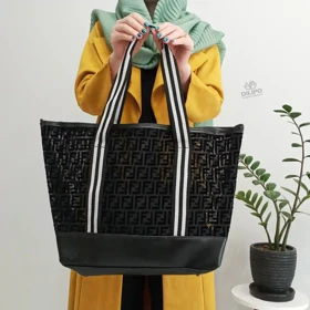 کیف دستی زنانه سایز بزرگ یافا طرح فندی 2371