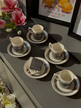ست قهوه خوری 6نفره سیاه و سفید