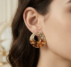 گوشواره نیم حلال پلنگی و طلایی