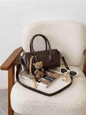 کیف زنانه مدل صندوقی عروسک دار رنگ قهوه ای