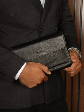 کیف دستی مردانه بیورا مدل acc18