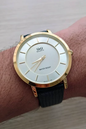ساعت qandq qandq