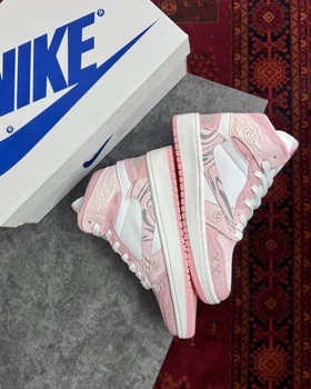 کتانی جردن تراویس نورث فیس