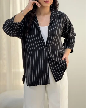 شومیزکجراه دیپلمات ملکا