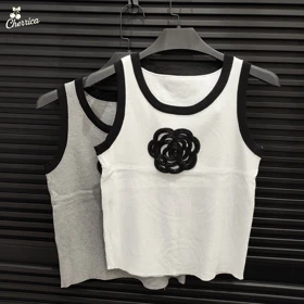 تاپ زنانه گل‌دار وارداتی کد 13