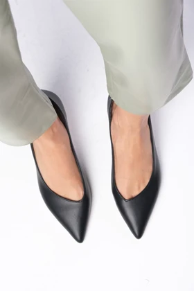 کفش پاشنه‌بلند کلاسیک زنانه میوگوستو mio-gusto