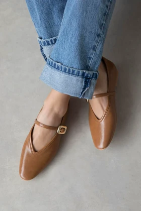 کالج زنانه استراسونس straswans