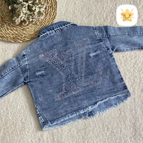 3 تکه کت شلوار جین دخترانه طرح LV نگین‌دار 4 تا 11 سال