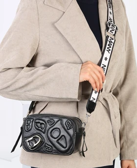 کیف زنانه مینیمال یراقدار 240 AM