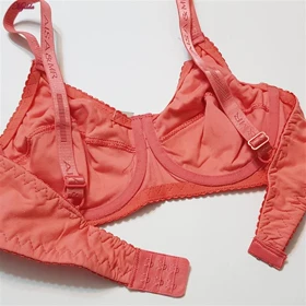 سوتین زنانه فنردار گلبهی کد 5044