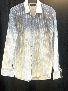 پیراهن مردانه لینن راه راه گرادینتی آبی‌صدفی سفید_اورجینال دیلم