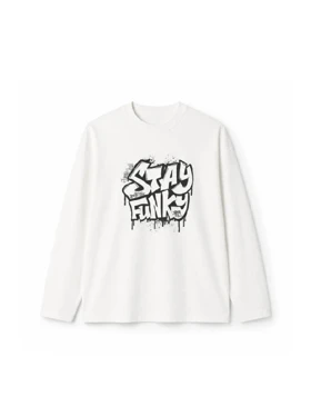 بلوز آستین بلند سفید طرح گرافیتی