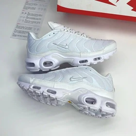 کفش نایک ایر مکس پلاس تی ان سفید Nike Air Max Plus TN White