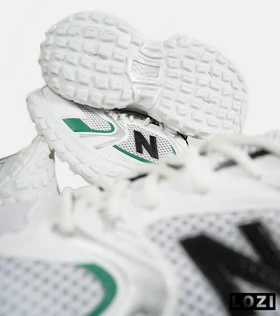 کفش کتانی مردانه و زنانه سفید سبز NEW BALANCE 530 V02