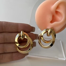 گوشواره میخی مینیمال زارا رنگ طلایی
