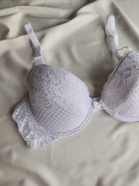 سوتین ابرنازک فنردار NBB کد: 1206