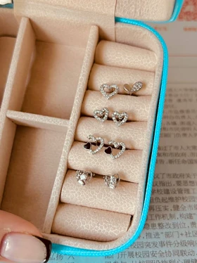 پیرسینگ گوش قلبی